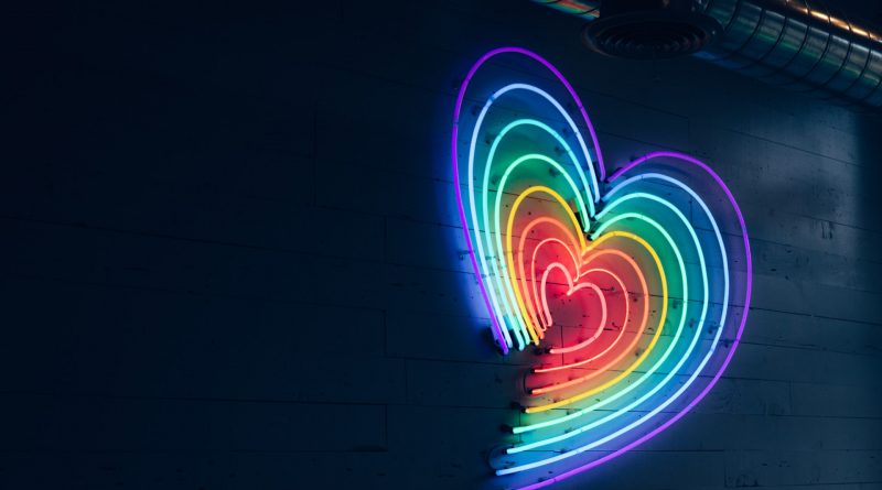 Prima experienta sexuala intr-un club de swingeri hetero
